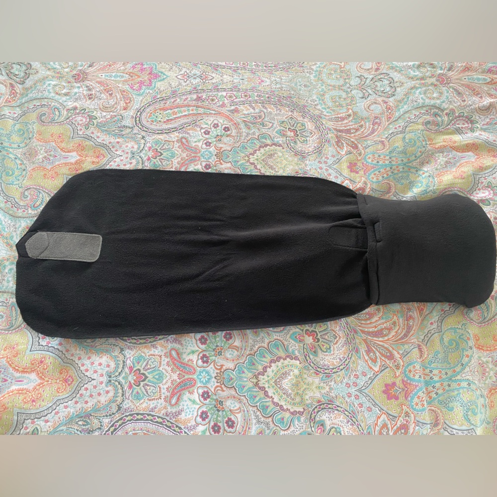 Trtl travel pillow - black